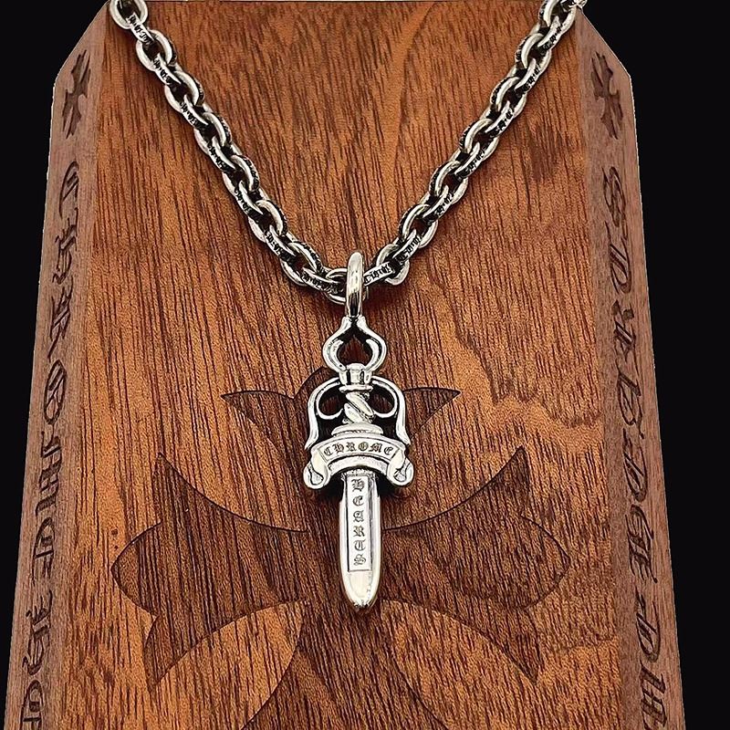 Ch**me He**ts necklaces